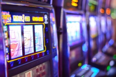 bensu4d login Android app home screen showing slot tournaments and live-dealer tables
